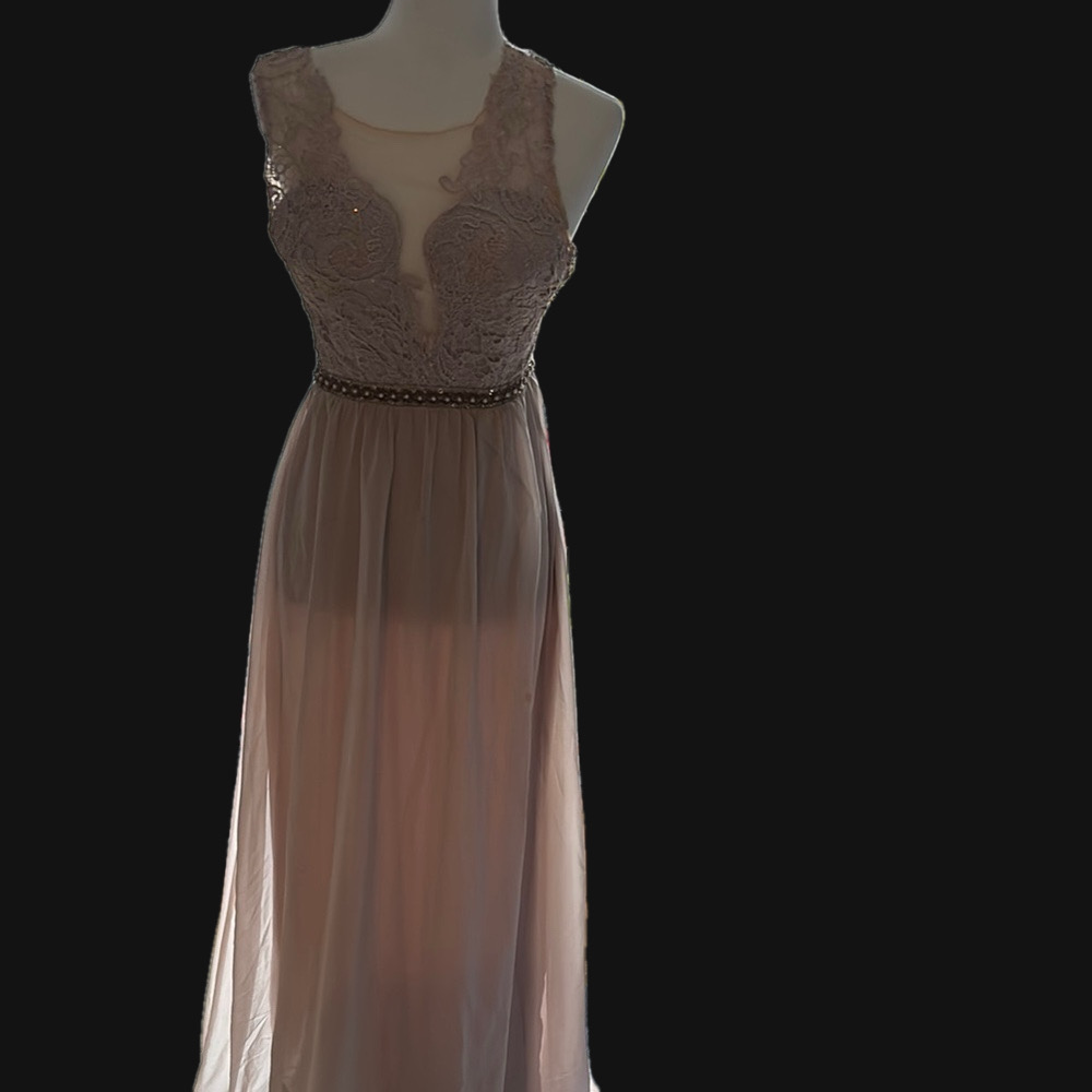 Pink prom Dress with Elegant Design